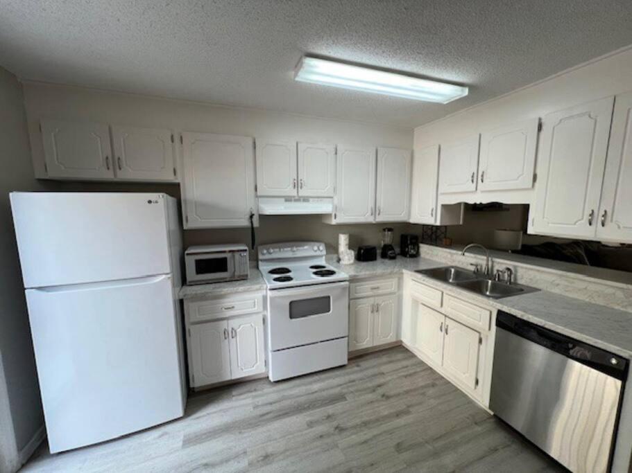Ocean Walk Apartment Myrtle Beach Exterior photo